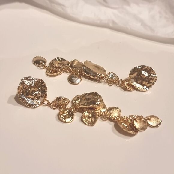 New ZARA Gold Hammered Pieces Fringe dangle earrings - Picture 6 of 9